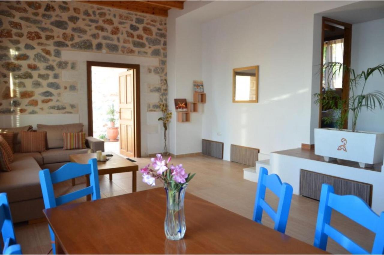 Stone Villa I In Petres Petres  Екстер'єр фото