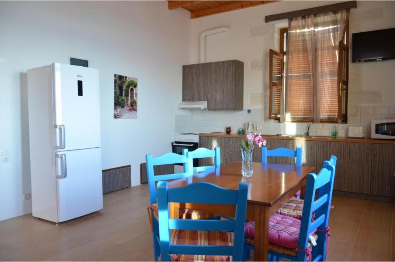 Stone Villa I In Petres Petres  Екстер'єр фото