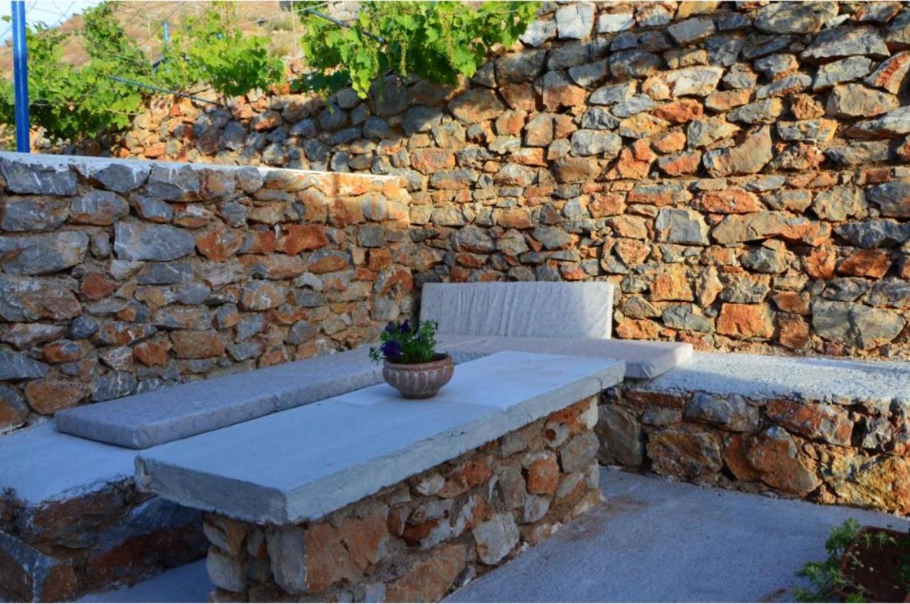 Stone Villa I In Petres Petres  Екстер'єр фото